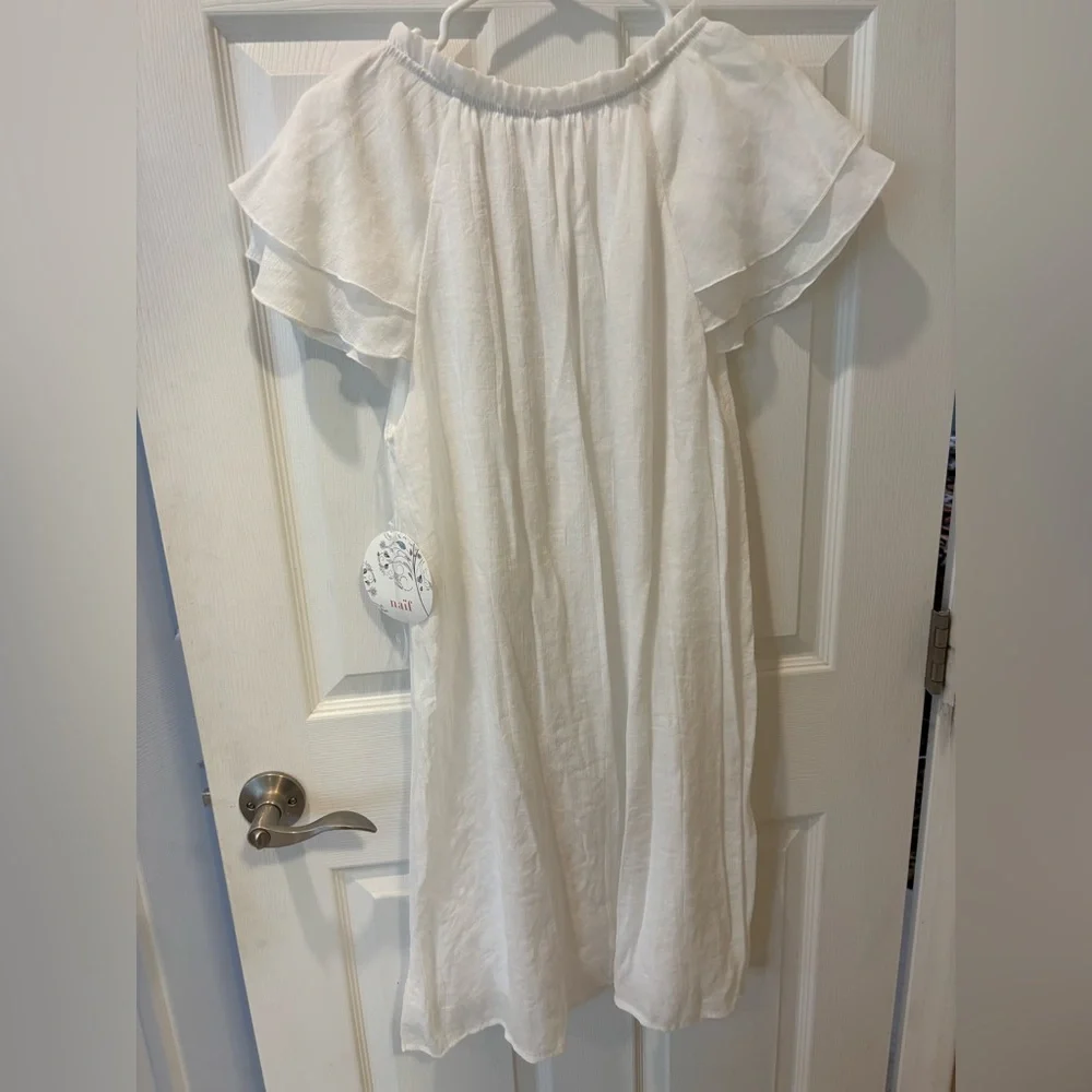 White dress/Cover‎ up